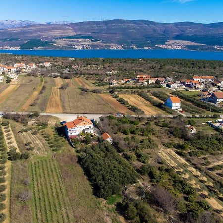 Apartments Roko Pridraga Екстер'єр фото