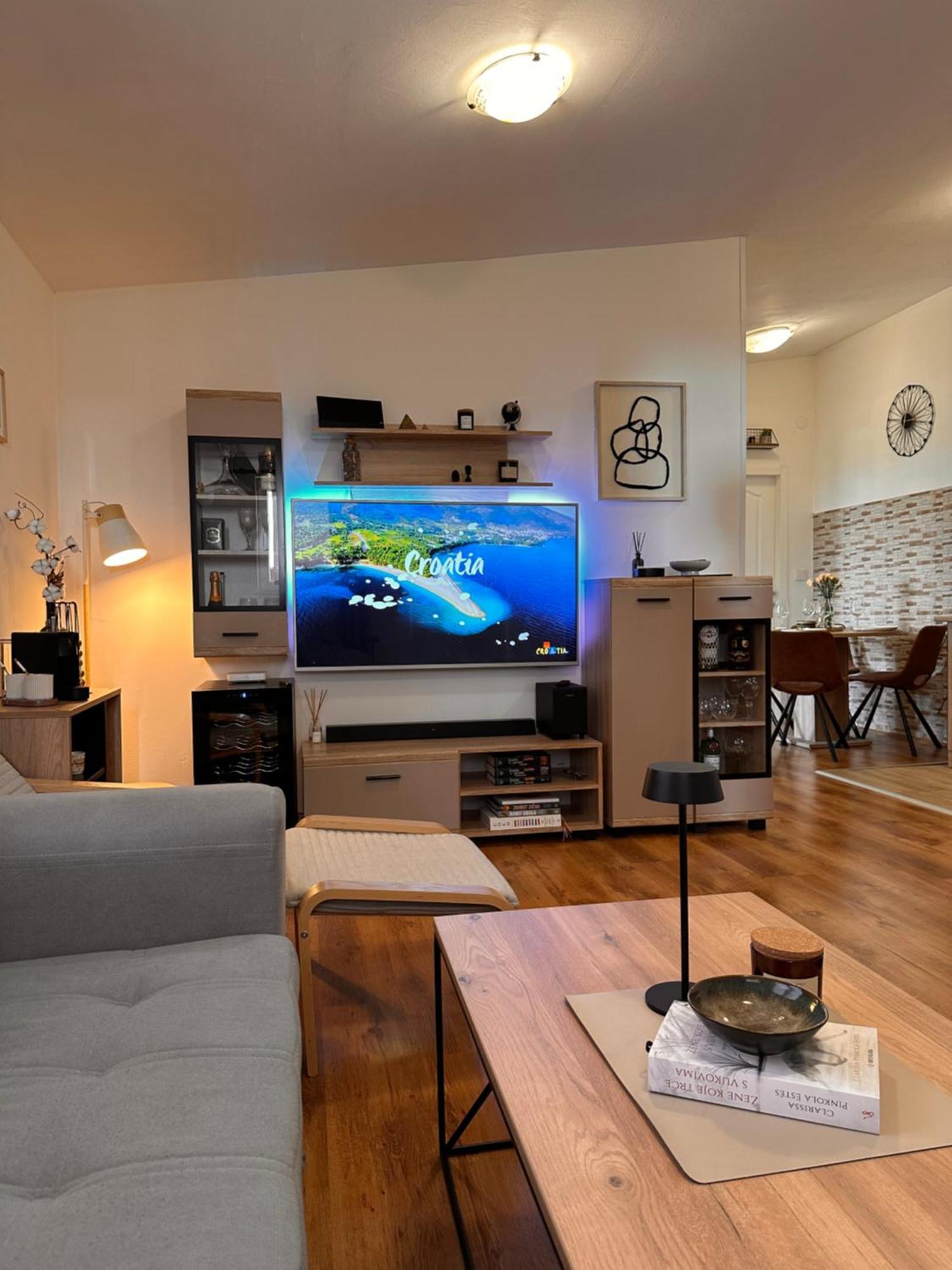 Apartments Roko Pridraga Екстер'єр фото