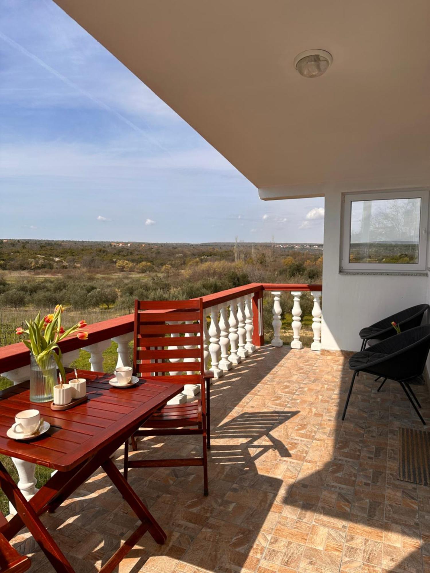 Apartments Roko Pridraga Екстер'єр фото