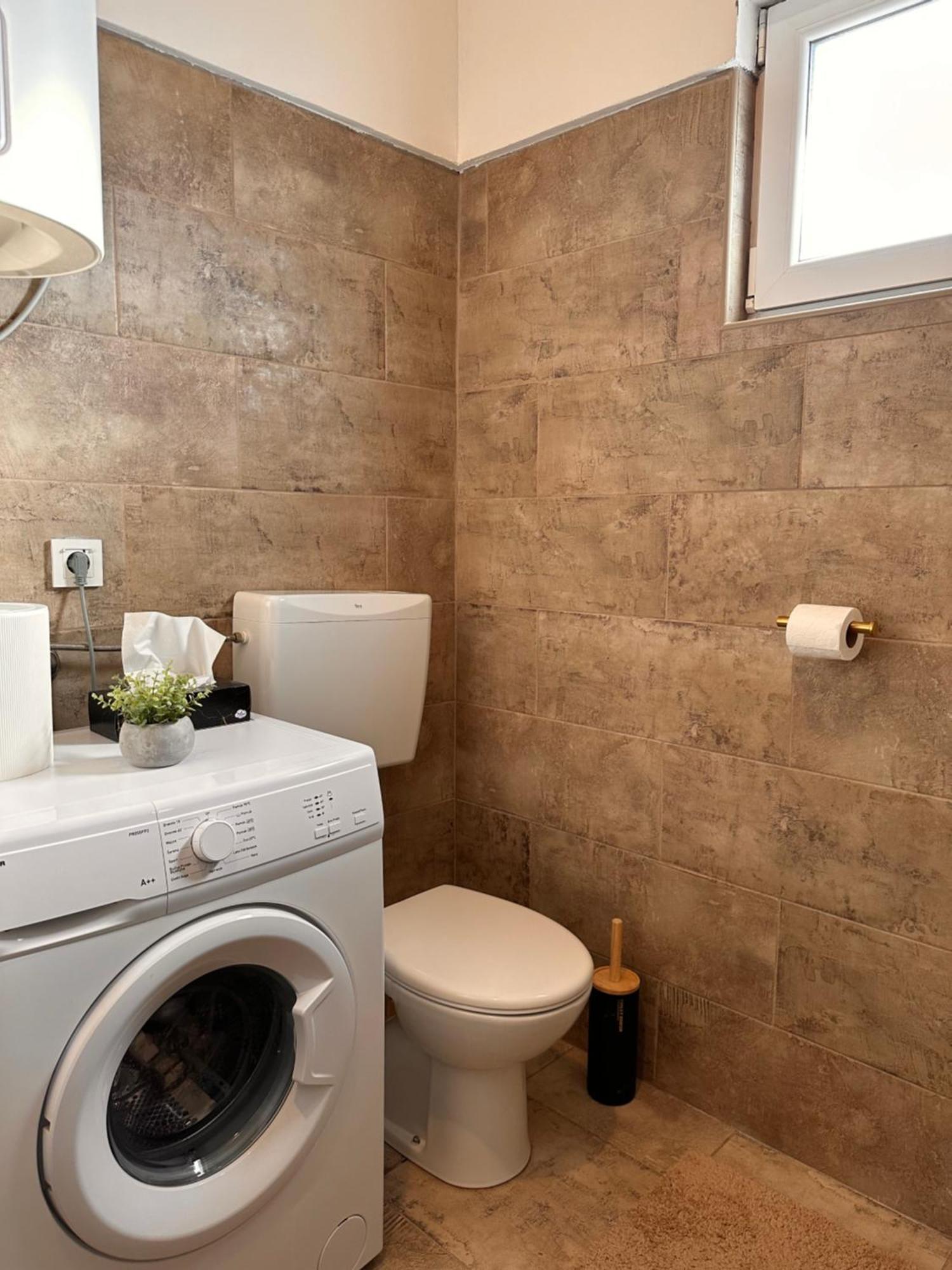 Apartments Roko Pridraga Екстер'єр фото